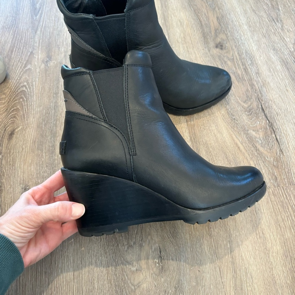 Witchy Black Wedge Chelsea Ankle Boots - Women - Picture 7 of 8